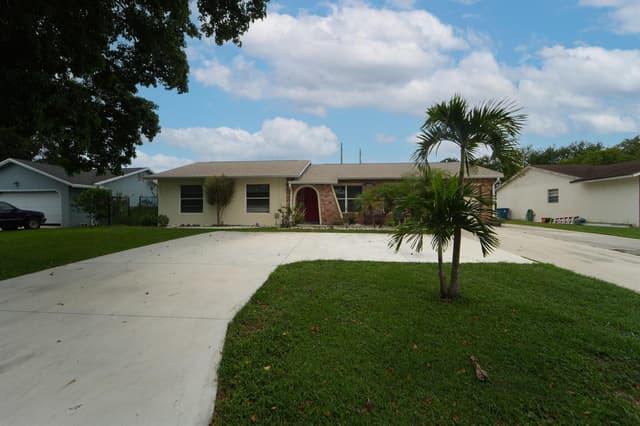 278 SANDPIPER Avenue, Royal Palm Beach FL 33411 - Royal Palm Beach, FL - Photo 5