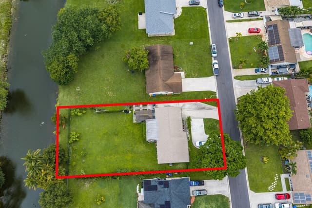 278 SANDPIPER Avenue, Royal Palm Beach FL 33411 - Royal Palm Beach, FL - Photo 4