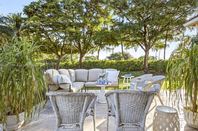 1514 Winterberry Ln, Weston FL 33327 - Weston, FL - Photo 7