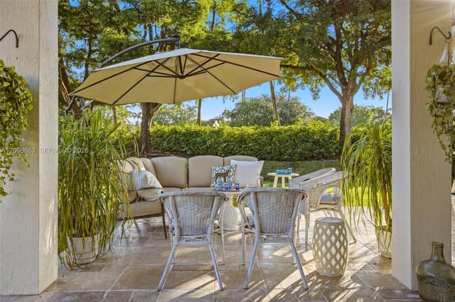 1514 Winterberry Ln, Weston FL 33327 - Weston, FL - Photo 3