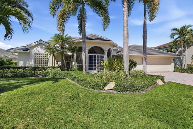 533 Cypress Green Circle, Wellington FL 33414 - Wellington, FL - Photo 2