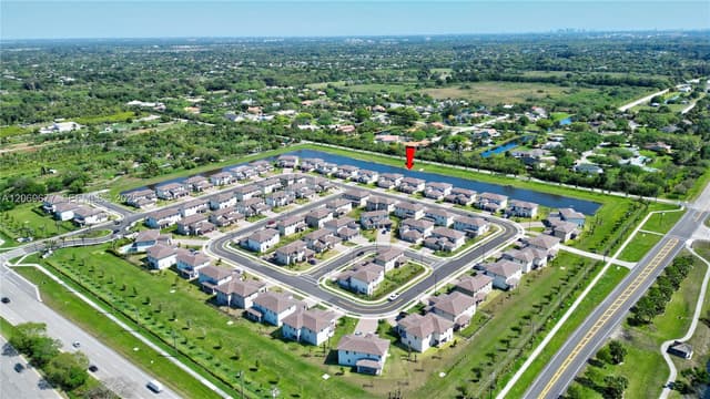 4390 SW 122nd Ter, Davie FL 33330 - Davie, FL - Photo 4