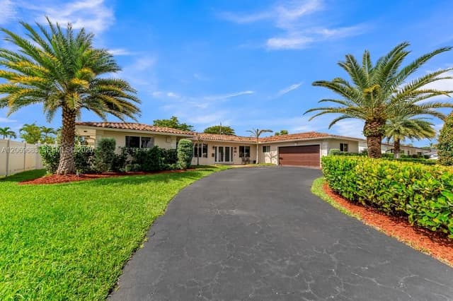 4812 Van Buren St, Hollywood FL 33021 - Hollywood, FL - Photo 2