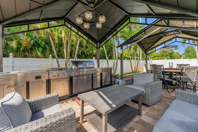 4812 Van Buren St, Hollywood FL 33021 - Hollywood, FL - Photo 6
