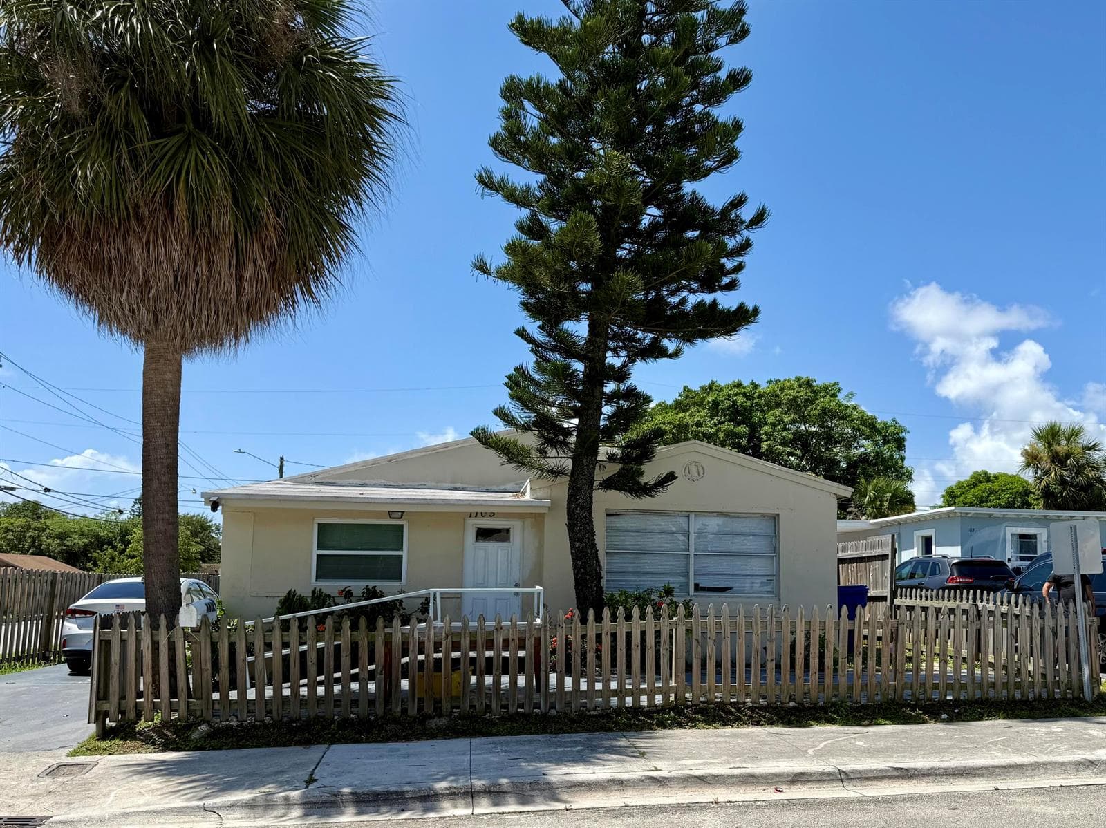 1105 W 34th Street, Riviera Beach FL 33404 - Riviera Beach, FL - Photo 1
