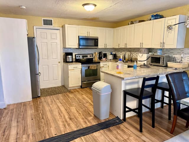 1105 W 34th Street, Riviera Beach FL 33404 - Riviera Beach, FL - Photo 4