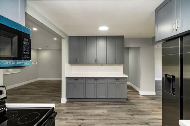 8110 SW 4th Pl, North Lauderdale FL 33068 - North Lauderdale, FL - Photo 6