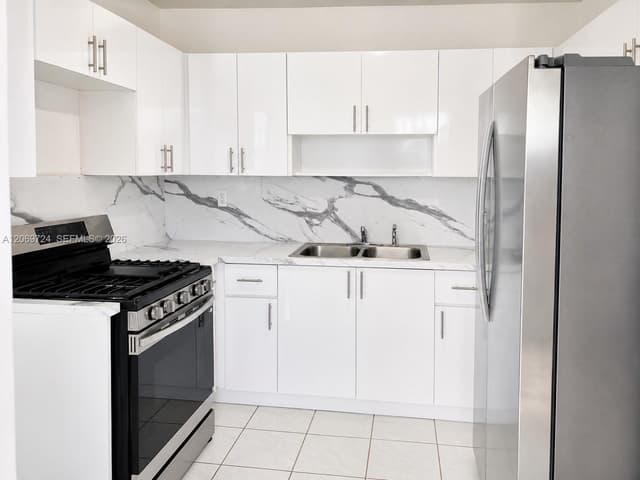 1230 W 54th St # 329A, Hialeah FL 33012 - Hialeah, FL - Photo 4