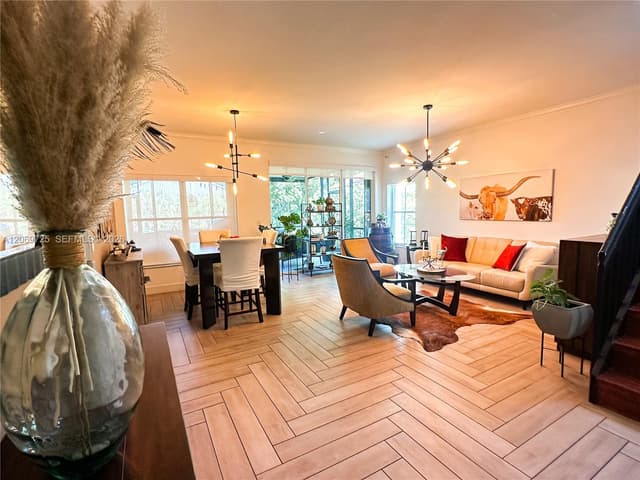 1955 NW 184th Way, Pembroke Pines FL 33029 - Pembroke Pines, FL - Photo 2