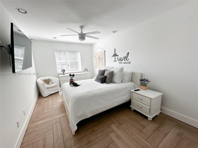 1955 NW 184th Way, Pembroke Pines FL 33029 - Pembroke Pines, FL - Photo 4