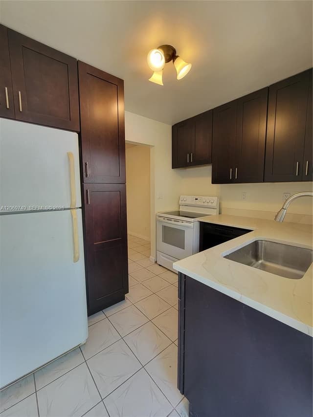 1425 Arthur St # 101A, Hollywood FL 33020 - Hollywood, FL - Photo 2