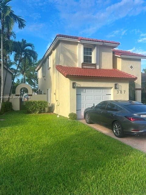 387 NW 107th Ave, Pembroke Pines FL 33026 - Pembroke Pines, FL - Photo 3