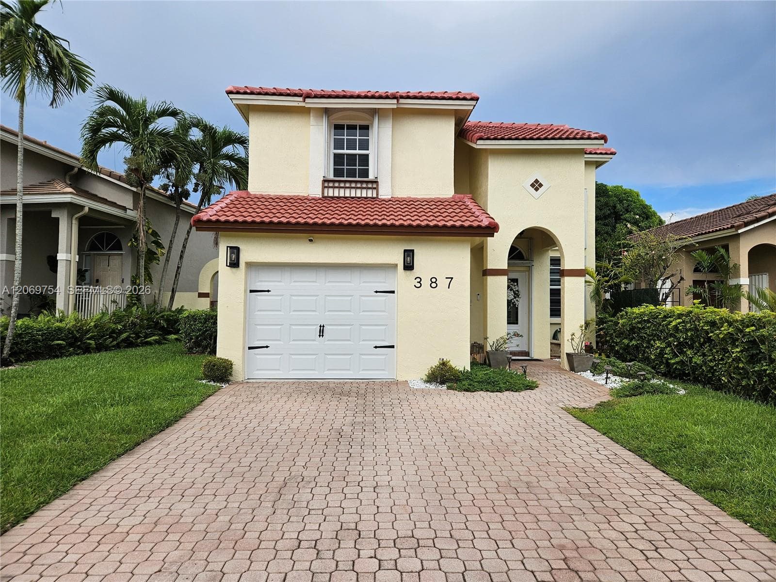 387 NW 107th Ave, Pembroke Pines FL 33026