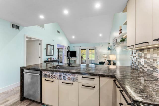 18577 Woodstream Drive, Boca Raton FL 33498 - Boca Raton, FL - Photo 6