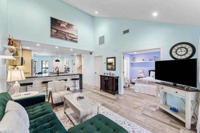 18577 Woodstream Drive, Boca Raton FL 33498 - Boca Raton, FL - Photo 7