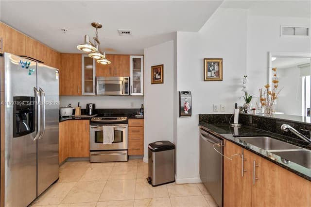 7900 HARBOR ISLAND Drive # 1517, North Bay Village FL 33141 - North Bay Village, FL - Photo 6