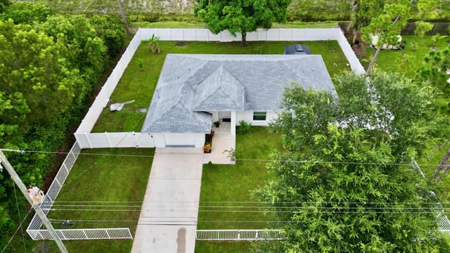 6539 Alexander Road, West Palm Beach FL 33413 - West Palm Beach, FL - Photo 4