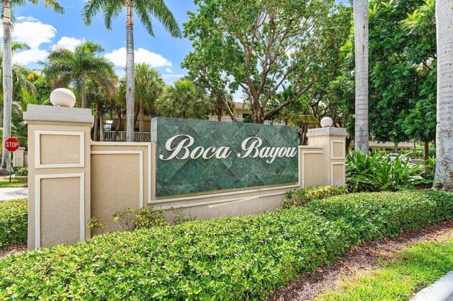 17 ROYAL PALM Way # 105, Boca Raton FL 33432 - Boca Raton, FL - Photo 2
