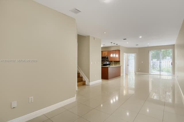 7663 N Southwood, Davie FL 33328 - Davie, FL - Photo 5