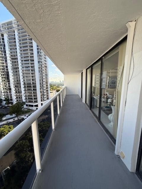 20505 E Country Club Dr # 1036, Aventura FL 33180 - Aventura, FL - Photo 3