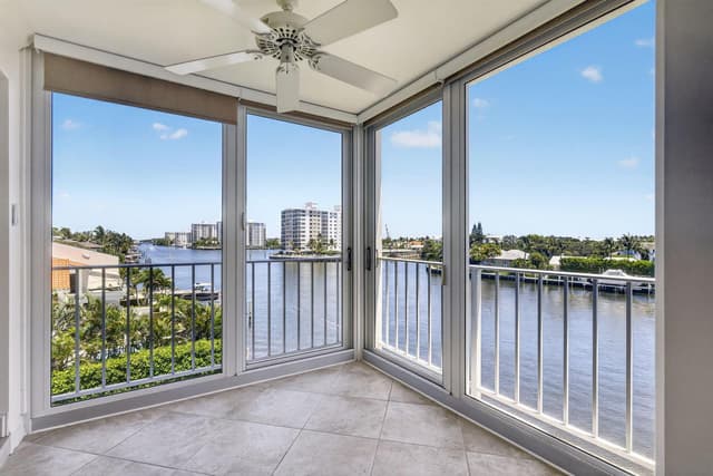 555 SE 6TH Avenue # 4F, Delray Beach FL 33483 - Delray Beach, FL - Photo 2