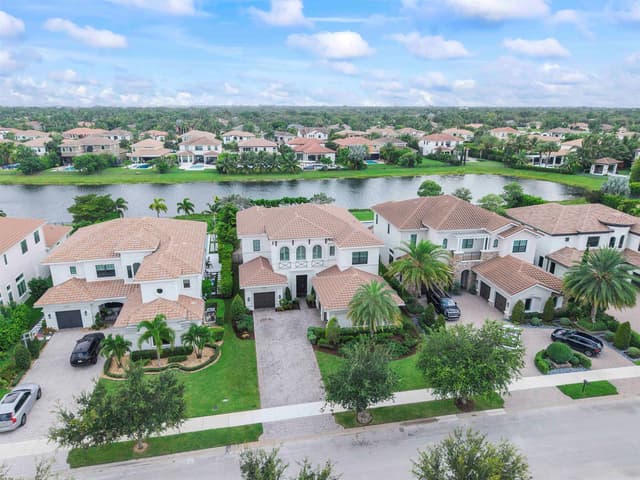 10282 SWEET BAY Manor, Parkland FL 33076 - Parkland, FL - Photo 2