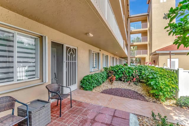 5746 CRYSTAL SHORES Drive # 103, Boynton Beach FL 33437 - Boynton Beach, FL - Photo 4