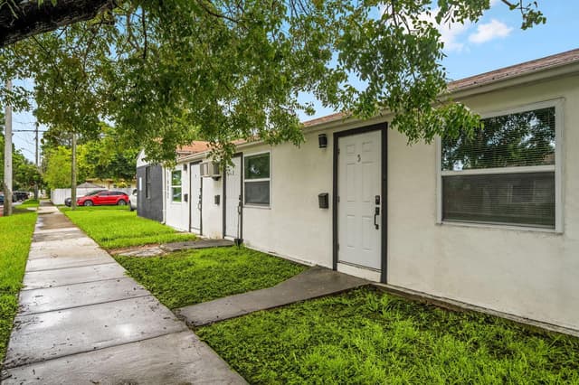 1602 S 17th Avenue # 3, Hollywood FL 33020 - Hollywood, FL - Photo 2