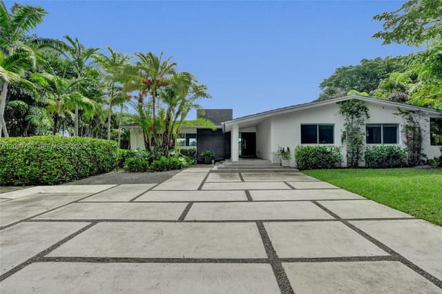 19231 NE 22nd Ave, Miami FL 33180 - Miami, FL - Photo 3