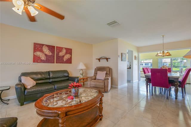 4712 NW 47th Ter, Tamarac FL 33319 - Tamarac, FL - Photo 2