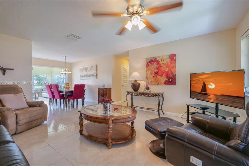 4712 NW 47th Ter, Tamarac FL 33319