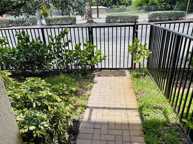 2132 NW 6TH Street, Fort Lauderdale FL 33311 - Fort Lauderdale, FL - Photo 3