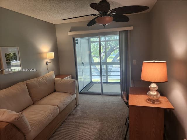 524 Tilford X # 524, Deerfield Beach FL 33442 - Deerfield Beach, FL - Photo 2