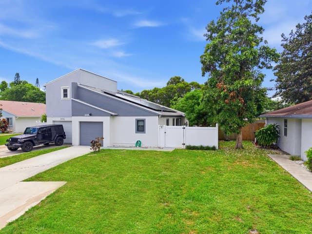 5088 NW 5TH Street, Delray Beach FL 33445 - Delray Beach, FL - Photo 2