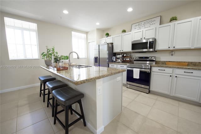 27533 SW 139th Psge, Homestead FL 33032 - Homestead, FL - Photo 2