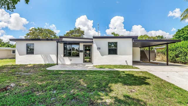 118 NEWTON Road, West Park FL 33023 - West Park, FL - Photo 2