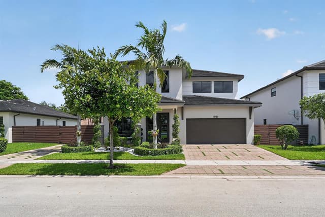 9023 NW 161ST Terrace, Miami Lakes FL 33018 - Miami Lakes, FL - Photo 5