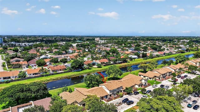 10725 NW 30th Pl # 4, Sunrise FL 33322 - Sunrise, FL - Photo 2