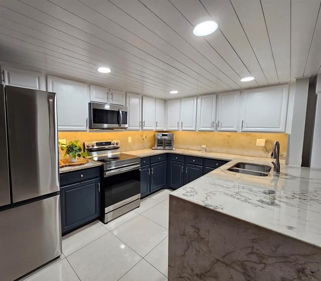 1104 SUMMIT TRAIL Circle # D, West Palm Beach FL 33415 - West Palm Beach, FL - Photo 6