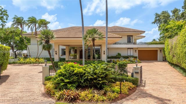 241 Cape Florida Dr, Key Biscayne FL 33149 - Key Biscayne, FL - Photo 6