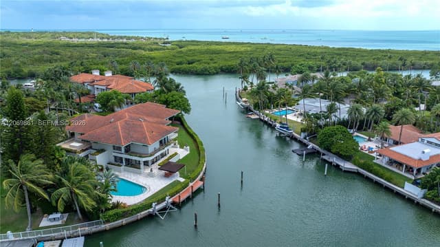 241 Cape Florida Dr, Key Biscayne FL 33149 - Key Biscayne, FL - Photo 3