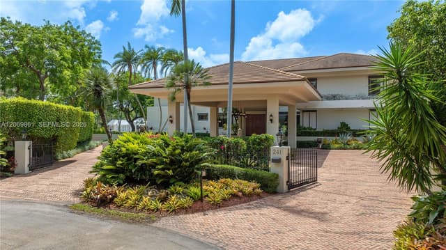 241 Cape Florida Dr, Key Biscayne FL 33149 - Key Biscayne, FL - Photo 5