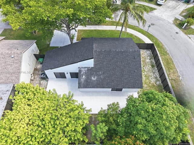 12331 SW 203rd Ter, Miami FL 33177 - Miami, FL - Photo 3