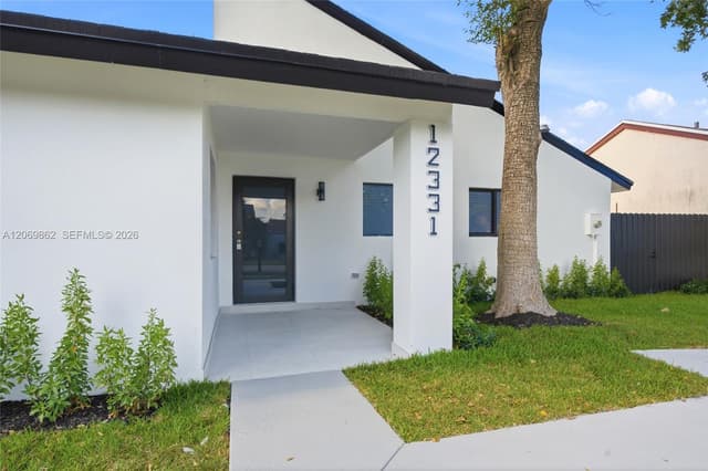 12331 SW 203rd Ter, Miami FL 33177 - Miami, FL - Photo 4