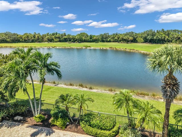 131 Porto Vecchio Way, Palm Beach Gardens FL 33418 - Palm Beach Gardens, FL - Photo 2