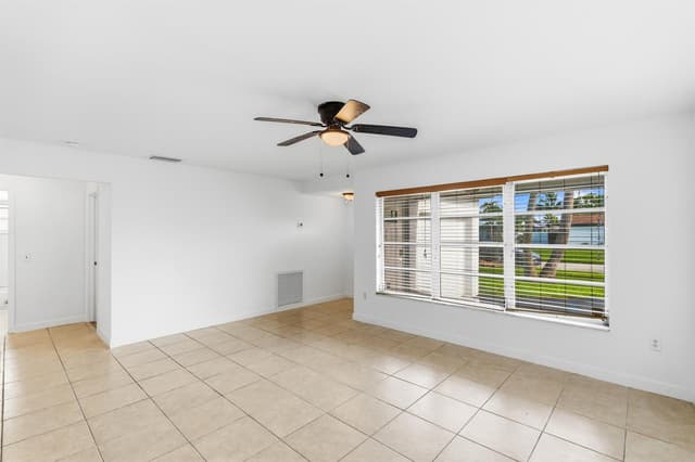 10690 NW 27TH Court, Sunrise FL 33322 - Sunrise, FL - Photo 5
