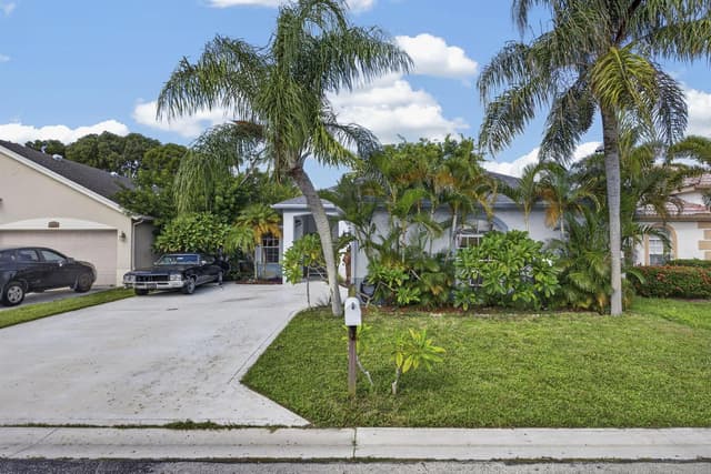 1480 Lake Breeze Drive, Wellington FL 33414 - Wellington, FL - Photo 2