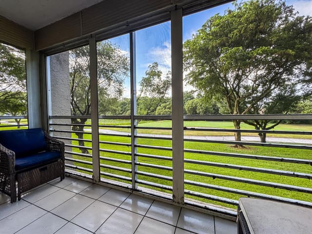 9460 Tangerine Place # 207, Davie FL 33324 - Davie, FL - Photo 5