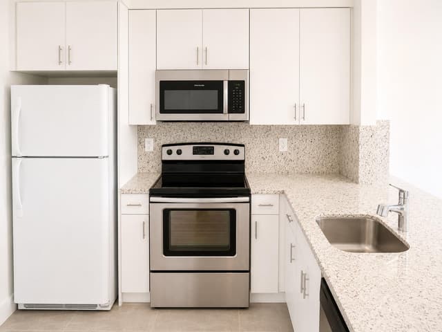 7915 Camino Real Apt N416, Miami FL 33143 - Miami, FL - Photo 2