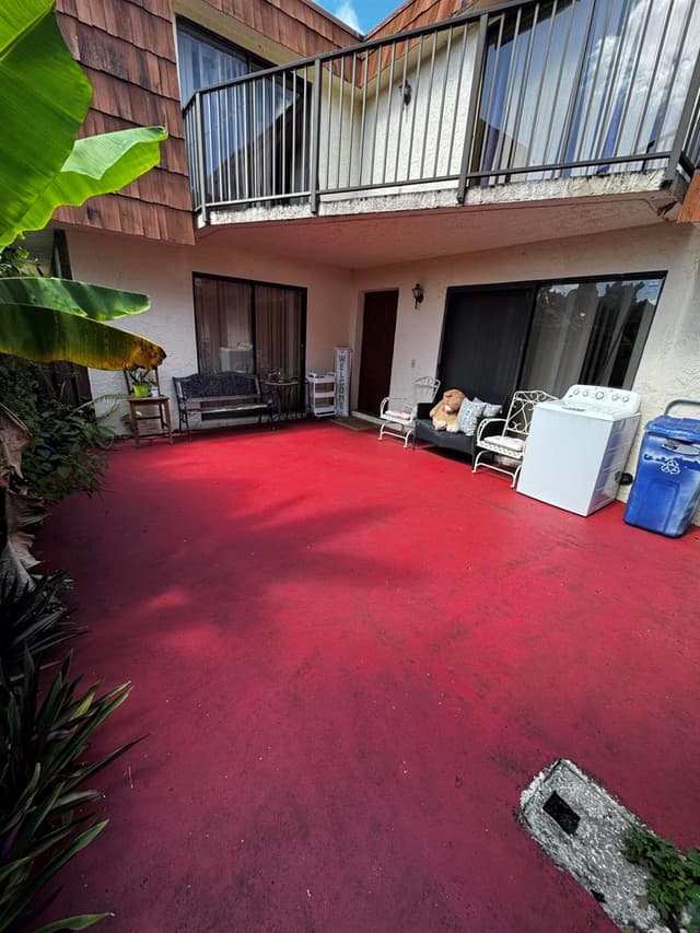8492 S Coral Circle, North Lauderdale FL 33068 - North Lauderdale, FL - Photo 6